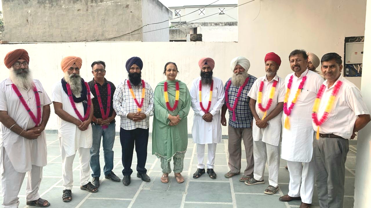 ਸਹੂੰਗੜਾ ਪਿੰਡ ਦੇ ਐਸ ਸੀ ਛੱਪੜ ਸਮੇਤ ਸਾਰੇ ਮਸਲੇ ਪਹਿਲ ਦੇ ਆਧਾਰ ਤੇ ਹੱਲ ਹੋਣਗੇ - ਐਮ ਐਲ ਏ ਸੰਤੋਸ਼ ਕਟਾਰੀਆ